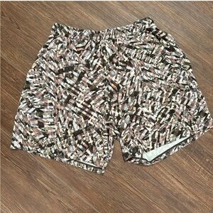 Lululemon pacebreker shorts